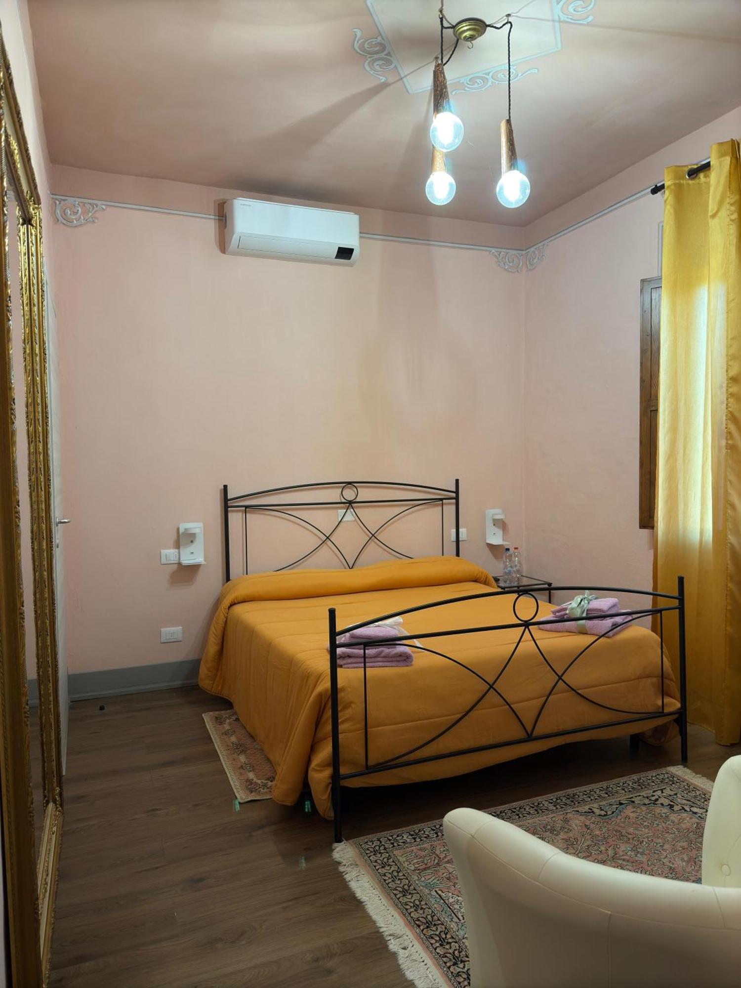 Villa Luce Di Vino à Montalcino Chambre photo